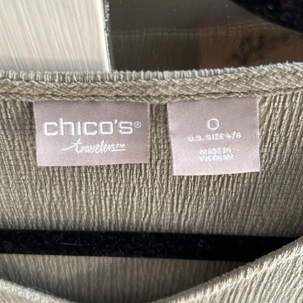 Chico’s blouse - Picture 2 of 4
